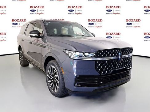 New 2026 Lincoln Navigator Black Label AWD/4WD image 1