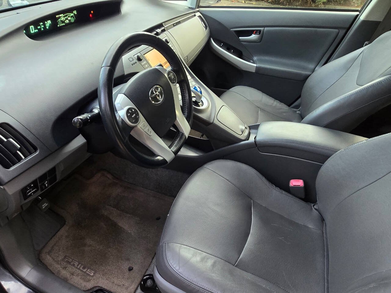 Used 2011 Toyota Prius Four w/ Navigation Pkg FWD image 11
