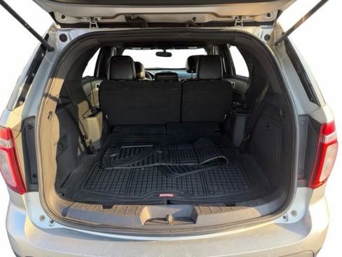 Used 2011 Ford Explorer XLT w/ 202A Rapid Spec Order Code image 19