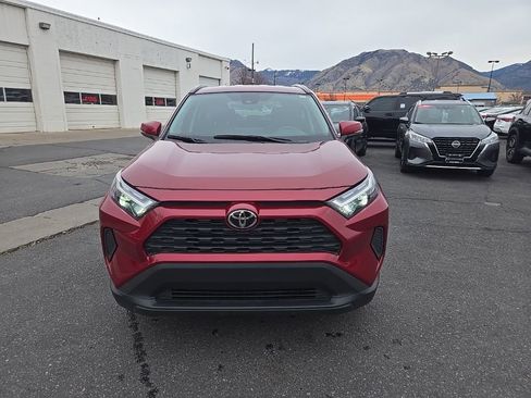 Used 2025 Toyota RAV4 XLE image 2