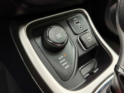 Certified 2021 Jeep Compass Sport w/ Cold Weather Group AWD/4WD image 28