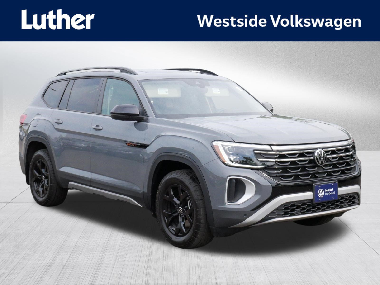 Certified 2024 Volkswagen Atlas Peak Edition SEL AWD/4WD image 1