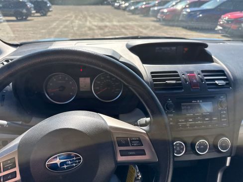 Used 2015 Subaru Forester 2.5i Premium w/ All-Weather Package AWD/4WD image 18