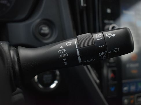Used 2025 Subaru Forester Touring AWD/4WD image 30