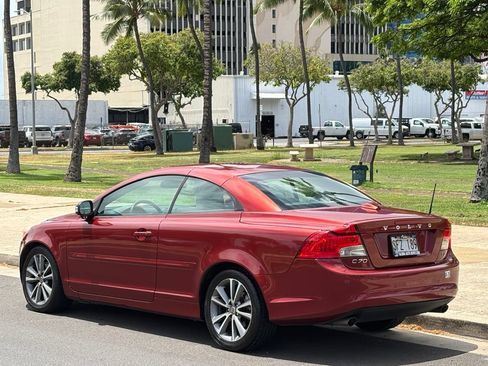 Used 2013 Volvo C70 T5 FWD image 3