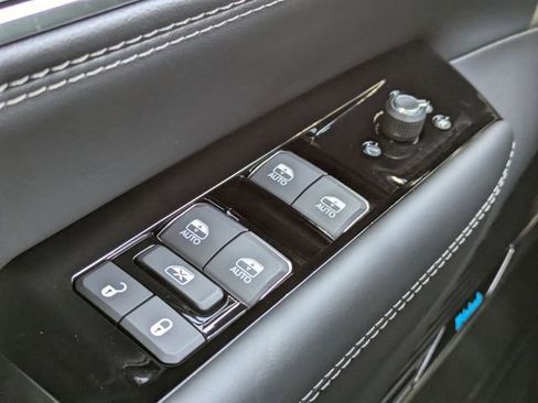 New 2026 Jeep Grand Wagoneer Summit AWD/4WD image 28
