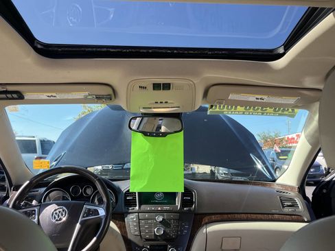 Used 2013 Buick Regal Premium image 23