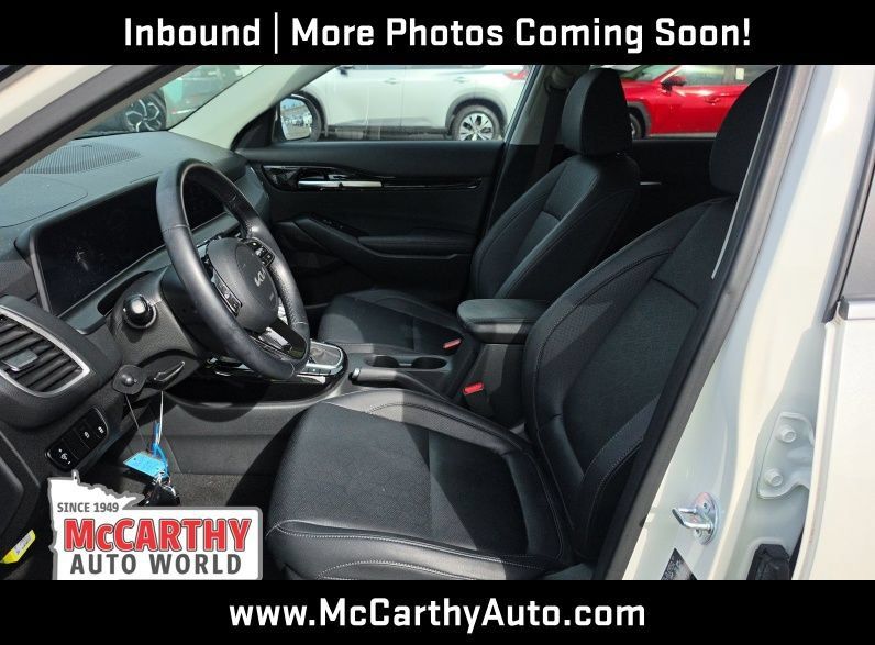 Used 2024 Kia Seltos EX AWD/4WD image 8