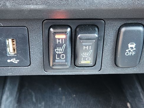 Used 2025 Mitsubishi Outlander Sport LE AWD/4WD image 16