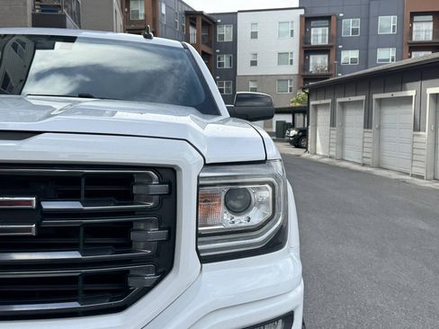 Used 2017 GMC Sierra 1500 SLT w/ All Terrain Package AWD/4WD image 11