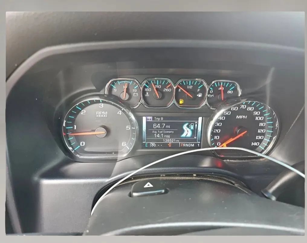 Used 2015 Chevrolet Silverado 2500 LT AWD/4WD image 6