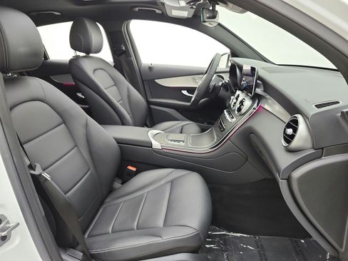 Used 2022 Mercedes-Benz GLC 300 4MATIC Coupe image 18