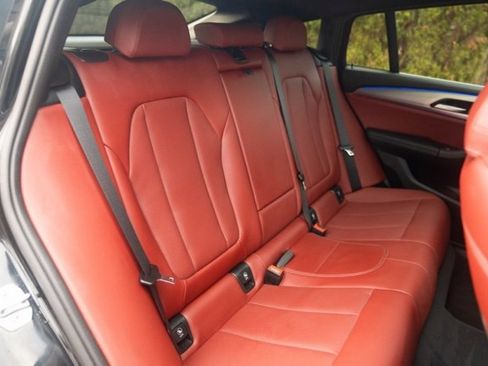 Used 2023 BMW X4 xDrive30i w/ Convenience Package image 39