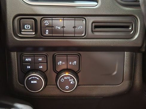 Used 2021 Chevrolet Tahoe Z71 AWD/4WD image 42