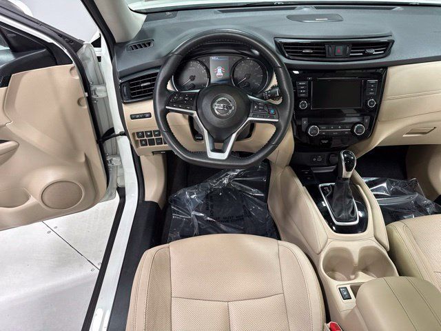 Used 2020 Nissan Rogue SL w/ Premium Package FWD image 17