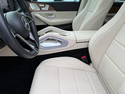 Used 2024 Mercedes-Benz GLE 350 4MATIC w/ AMG Line Exterior image 9