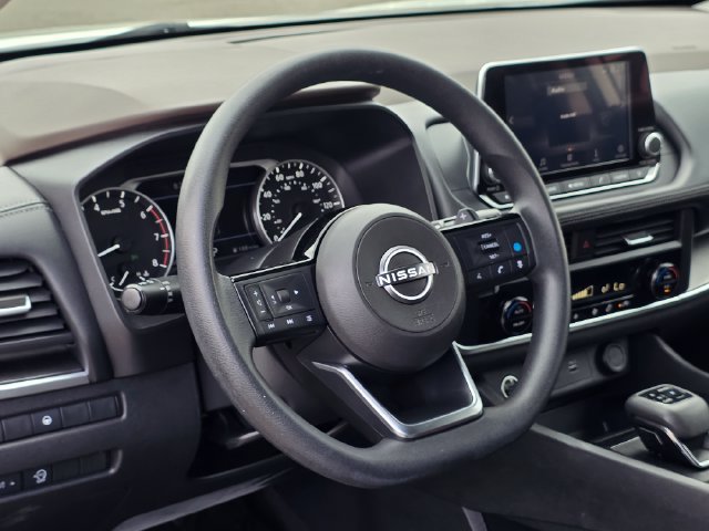 Used 2023 Nissan Rogue SV AWD/4WD image 11