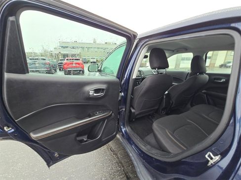 Used 2018 Jeep Compass Sport image 11