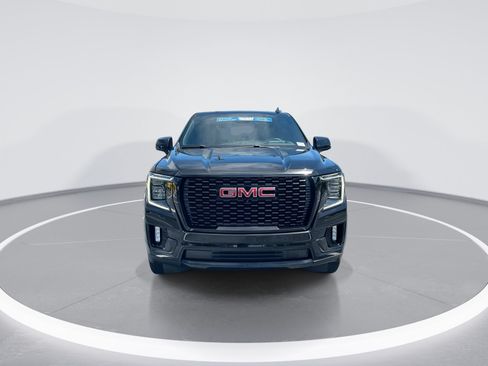 Used 2024 GMC Yukon Denali w/ Denali Reserve Package AWD/4WD image 3