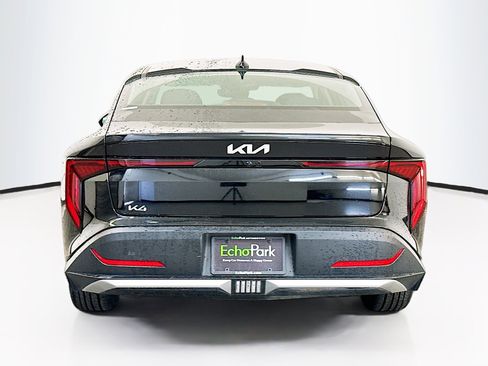 Used 2025 Kia K4 LXS image 7