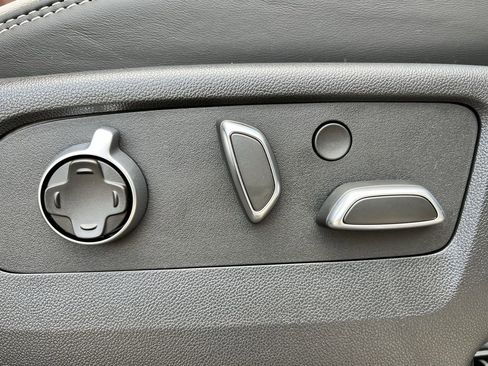 Used 2025 GMC Sierra 1500 Denali Ultimate image 27