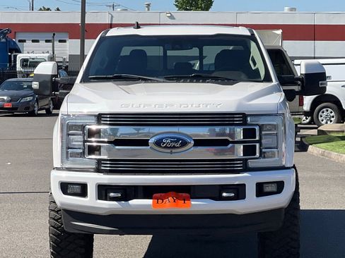 Used 2019 Ford F350 Limited AWD/4WD image 10