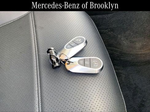 Certified 2025 Mercedes-Benz GLC 350e 4MATIC image 13