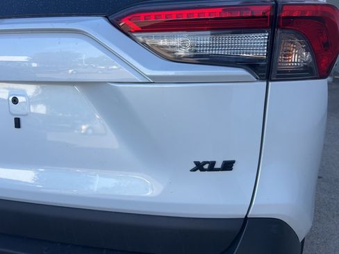Used 2024 Toyota RAV4 XLE Premium image 7