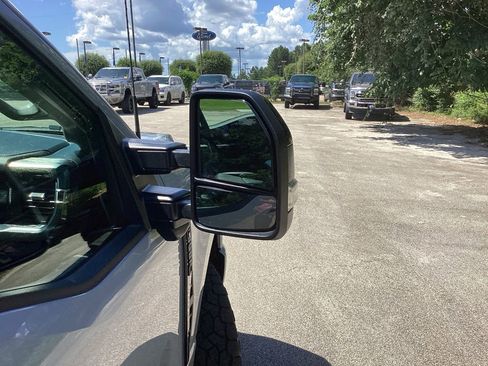 Used 2025 Ford F250 Lariat w/ Black Appearance Package AWD/4WD image 24