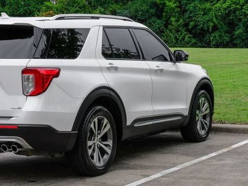 Used 2020 Ford Explorer Platinum w/ Premium Technology Package AWD/4WD image 14