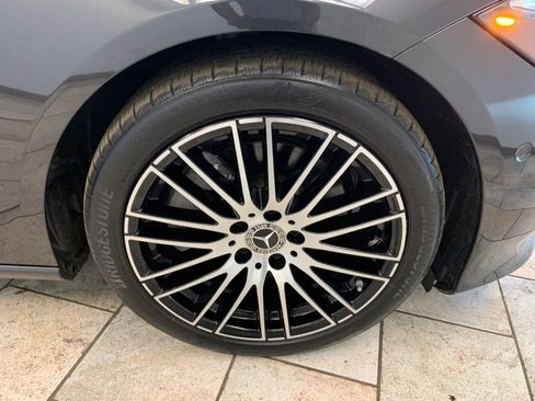 Used 2023 Mercedes-Benz C 300 4MATIC Sedan image 11