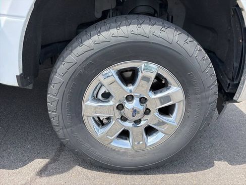 Used 2017 Ford F150 XLT w/ Trailer Tow Package AWD/4WD image 4