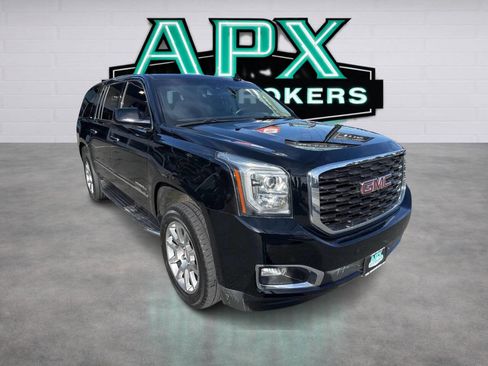 Used 2020 GMC Yukon XL Denali RWD image 12