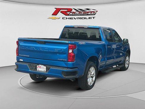 Used 2023 Chevrolet Silverado 1500 Custom AWD/4WD image 5