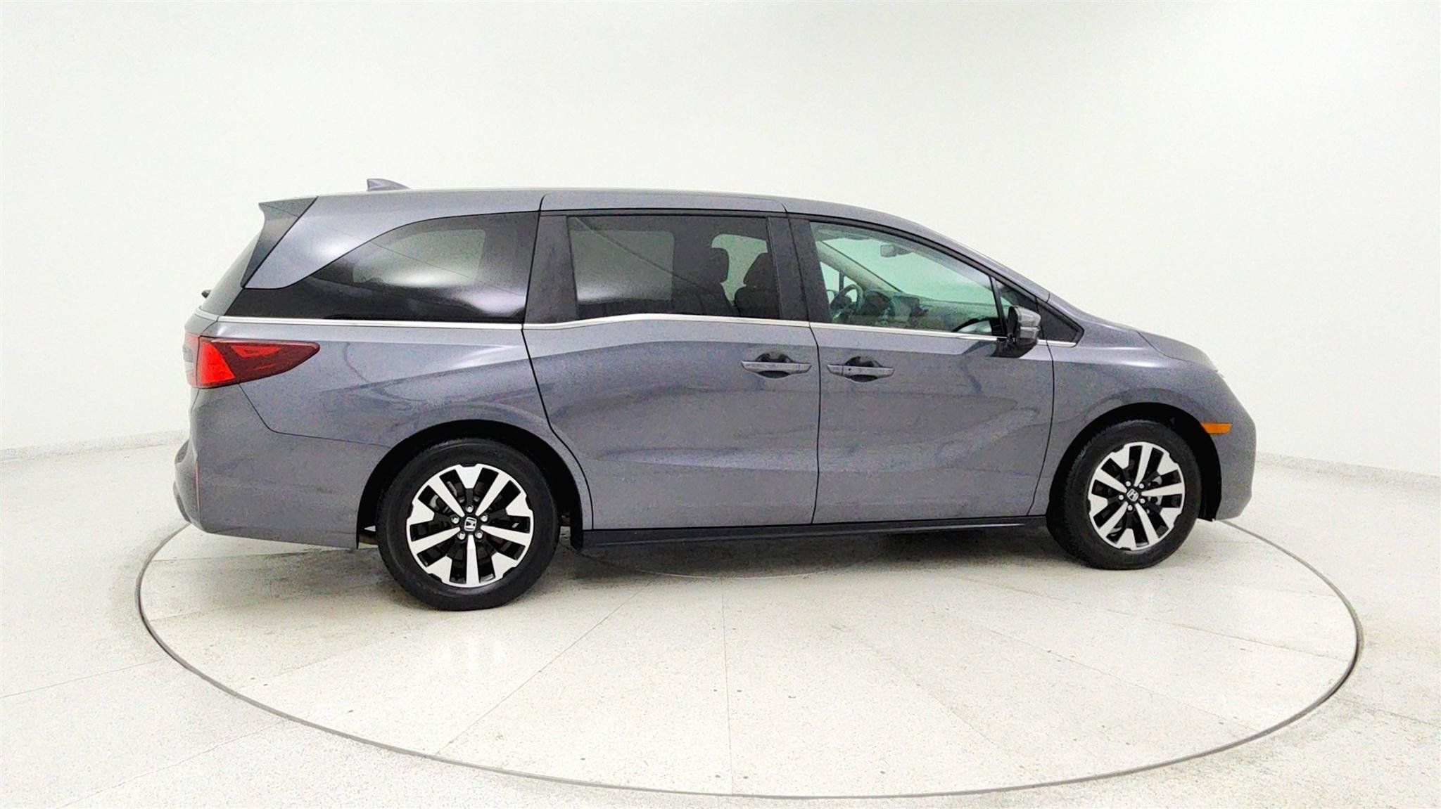 Used 2025 Honda Odyssey EX-L image 6