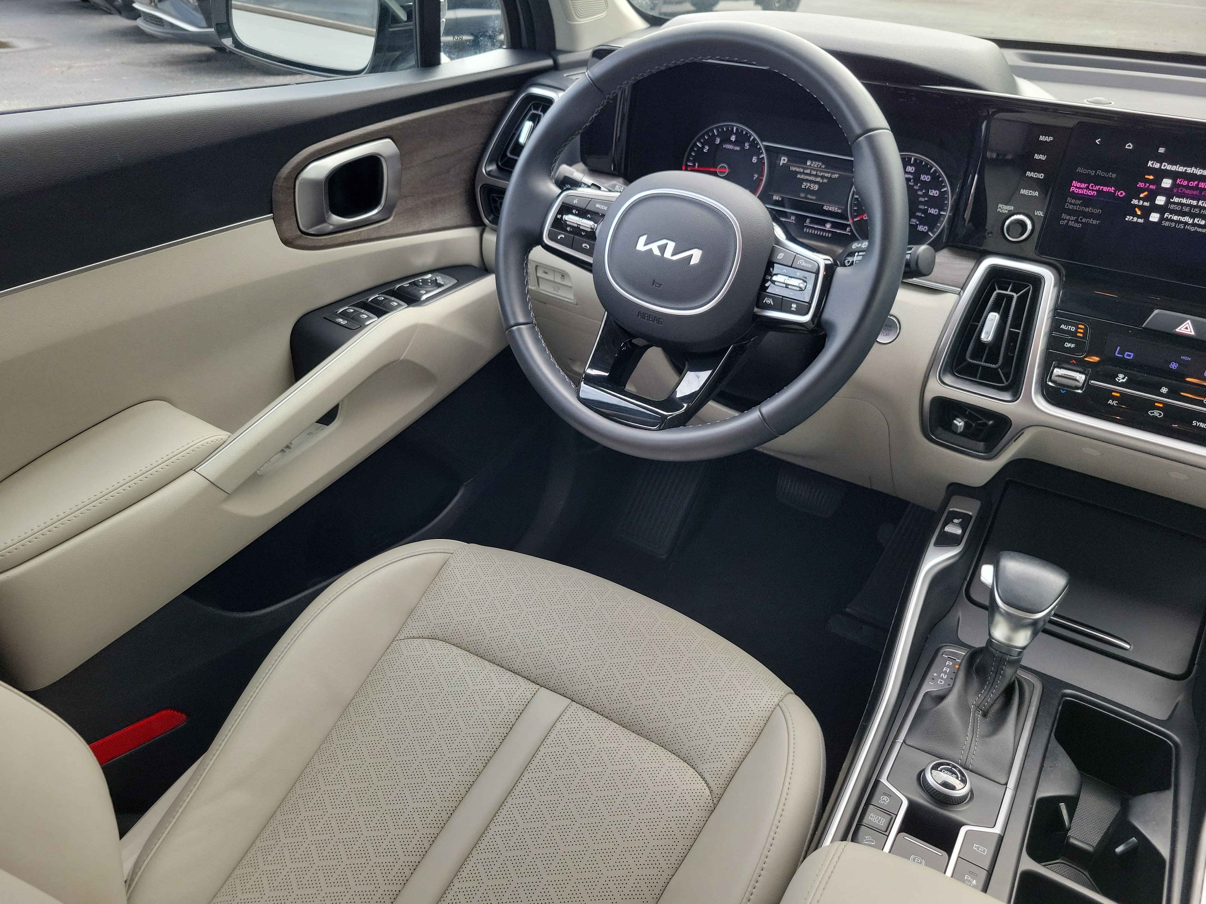 Used 2023 Kia Sorento EX FWD image 25