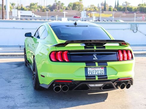 Used 2020 Ford Mustang Shelby GT500 w/ Technology Package RWD image 7