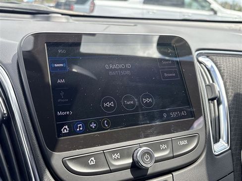 Used 2020 Chevrolet Malibu LT FWD image 13