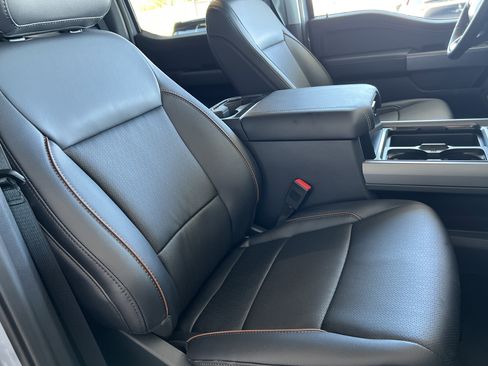 New 2026 Ford F250 Lariat w/ Black Appearance Package image 13