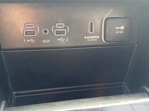 Used 2024 Jeep Grand Cherokee Limited 4xe image 32