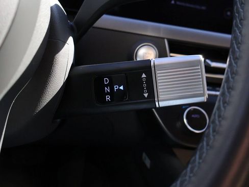 Used 2025 Hyundai Sonata Limited image 42