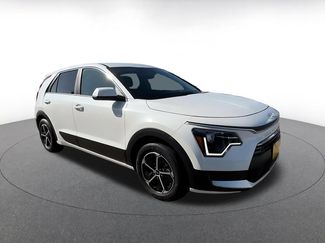 Used 2026 Kia Niro LX FWD video 2