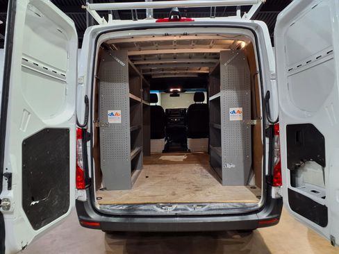 Used 2019 Mercedes-Benz Sprinter 2500 image 7