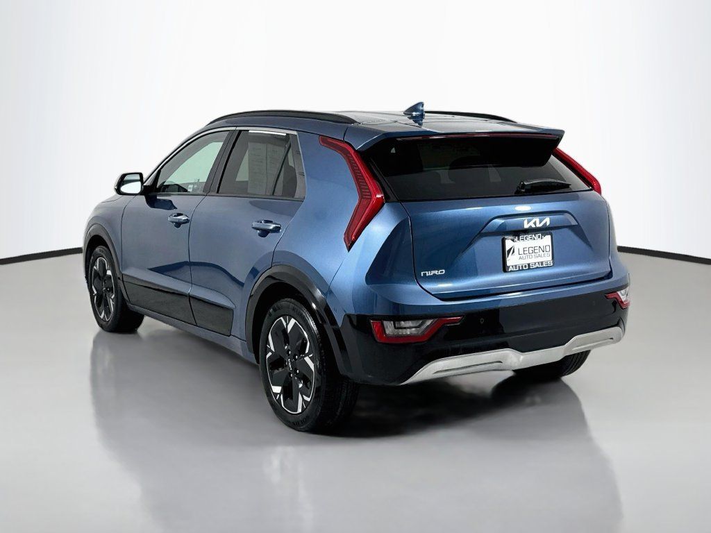 Used 2023 Kia Niro Wave w/ Wave Preserve Package FWD image 8