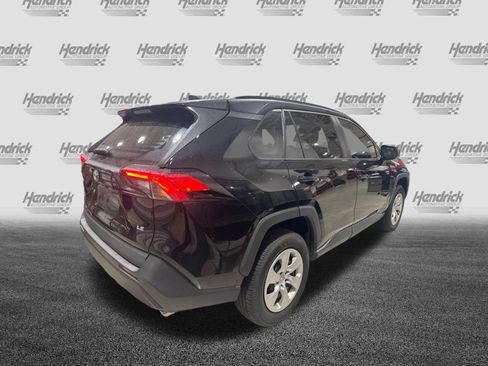 Used 2020 Toyota RAV4 LE image 10