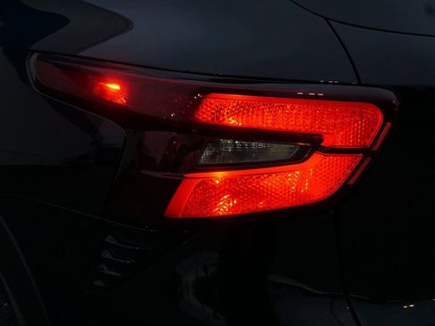 Certified 2024 Chevrolet Trax LT w/ LT Convenience Package image 29