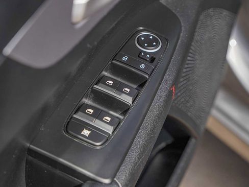 Used 2024 Kia Forte LXS image 22