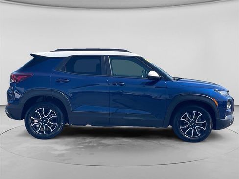 Used 2022 Chevrolet TrailBlazer ACTIV w/ Convenience Package FWD image 8