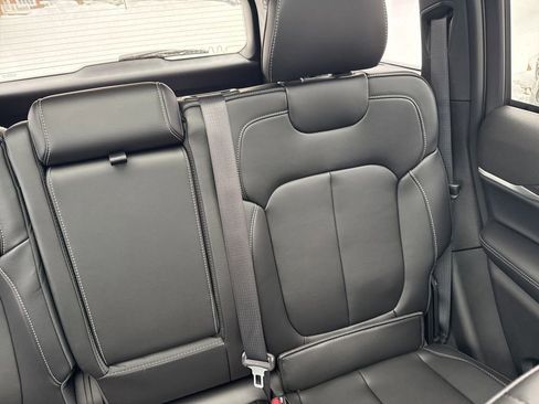 New 2026 Jeep Grand Cherokee Limited image 16