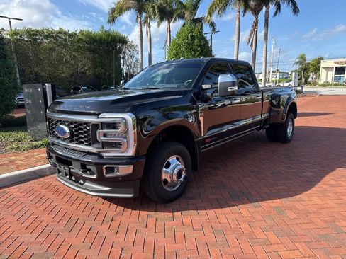 Used 2025 Ford F350 Platinum w/ Platinum Plus Package image 1